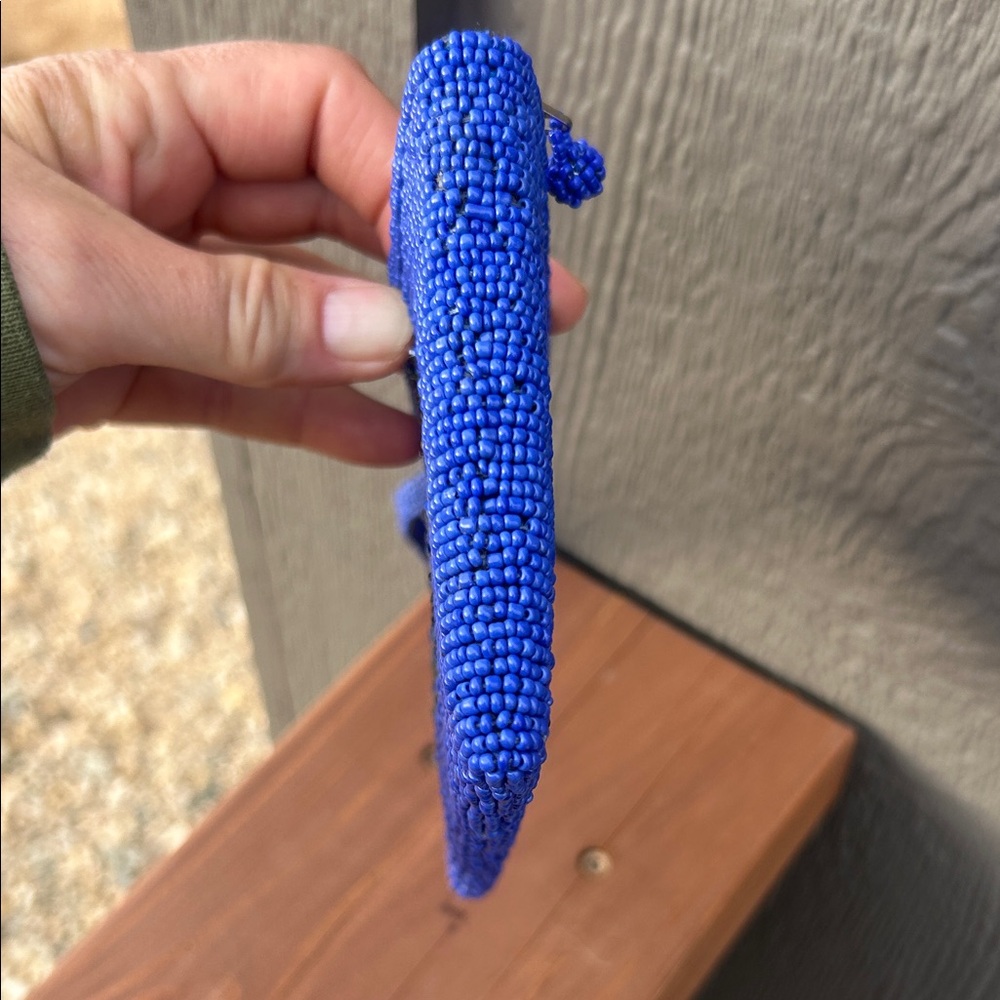 Beaded Blue Turtle Wristlet Clutch - Picture 10 of 13